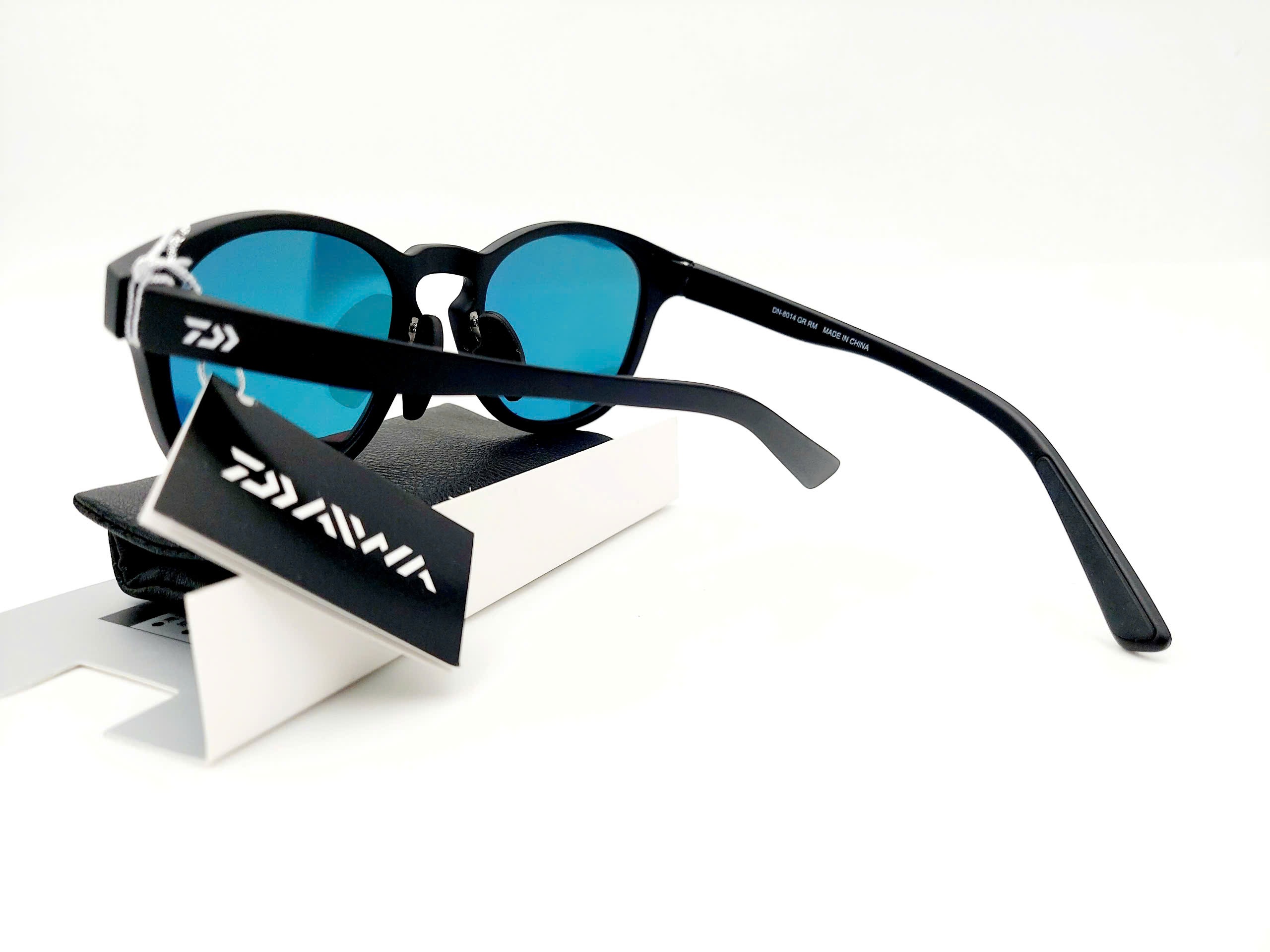 8f7061f87455d00b894411